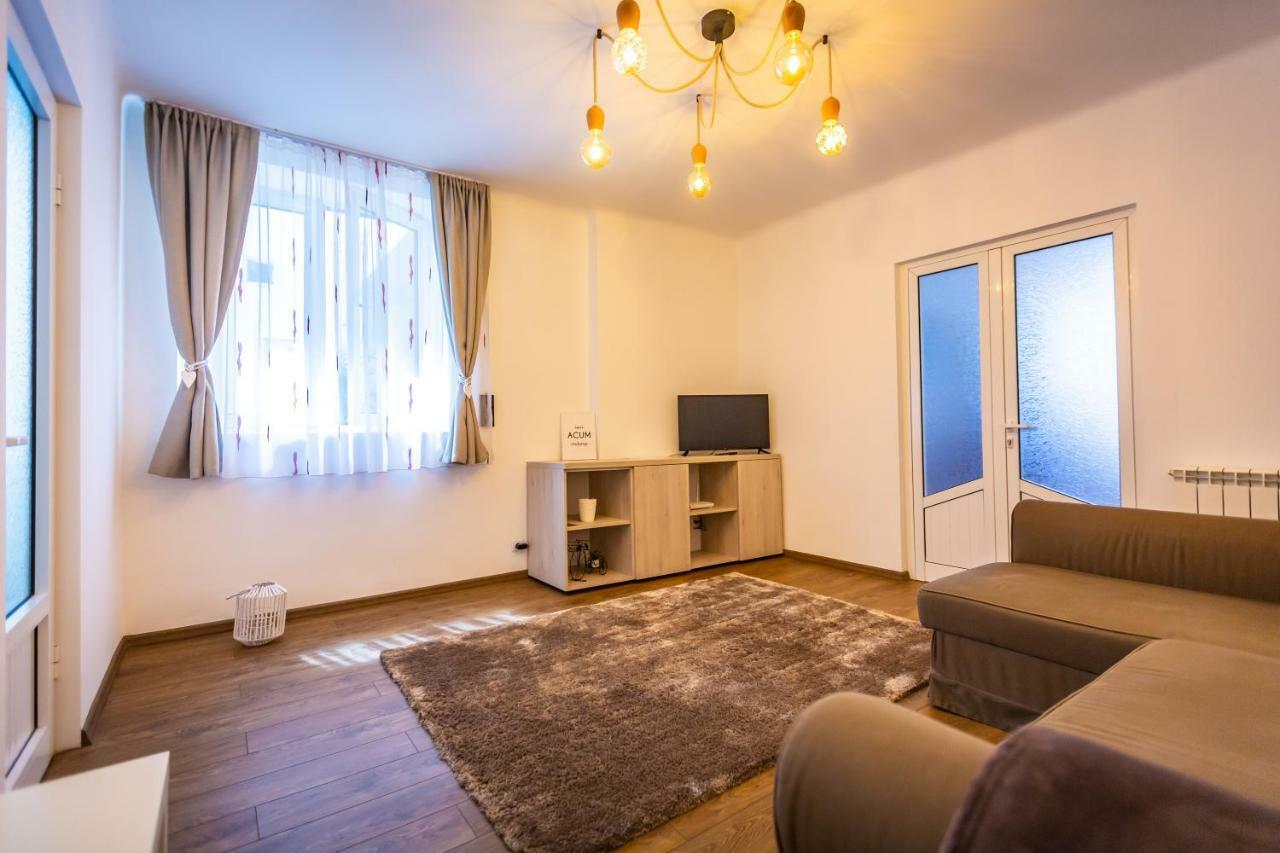 Central Apartment Brasov Ngoại thất bức ảnh