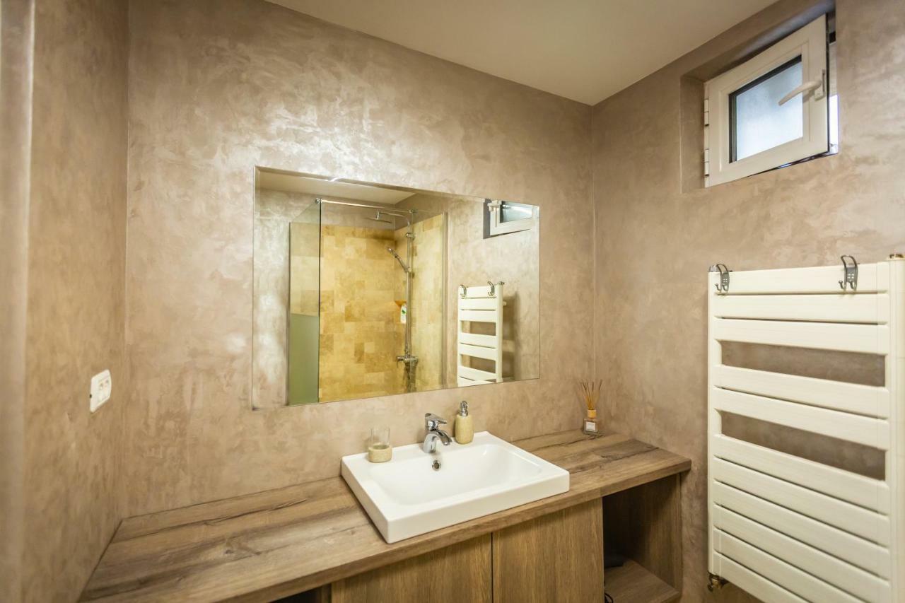 Central Apartment Brasov Ngoại thất bức ảnh