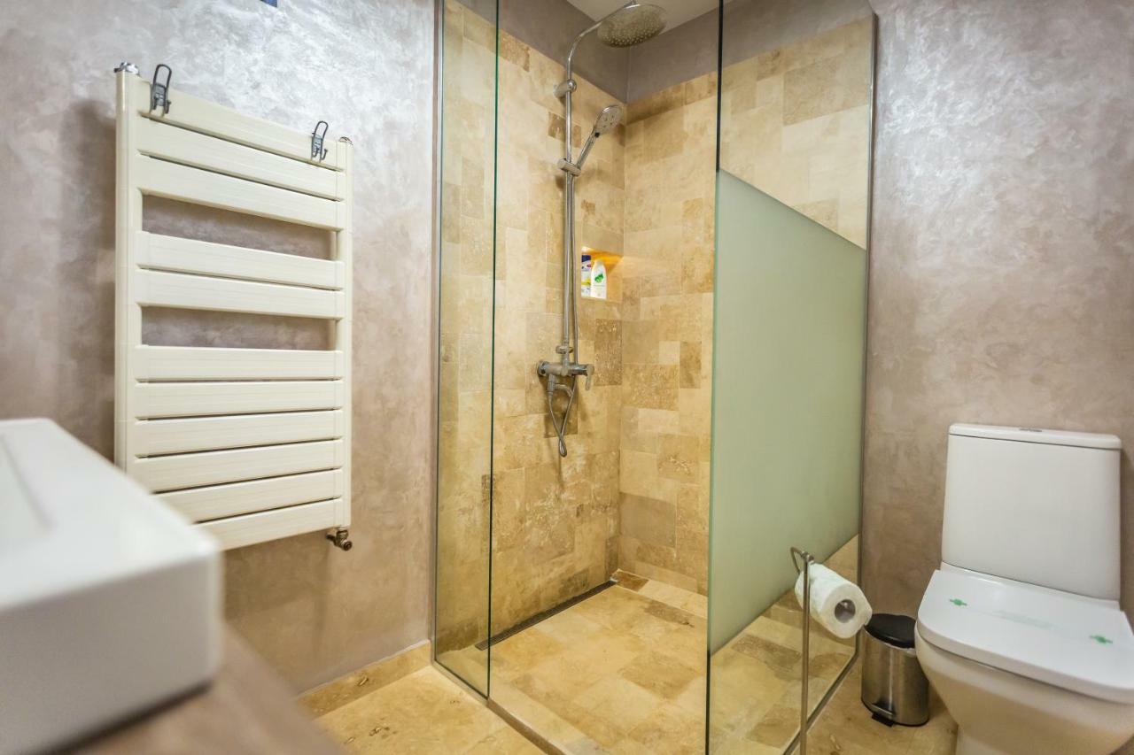 Central Apartment Brasov Ngoại thất bức ảnh